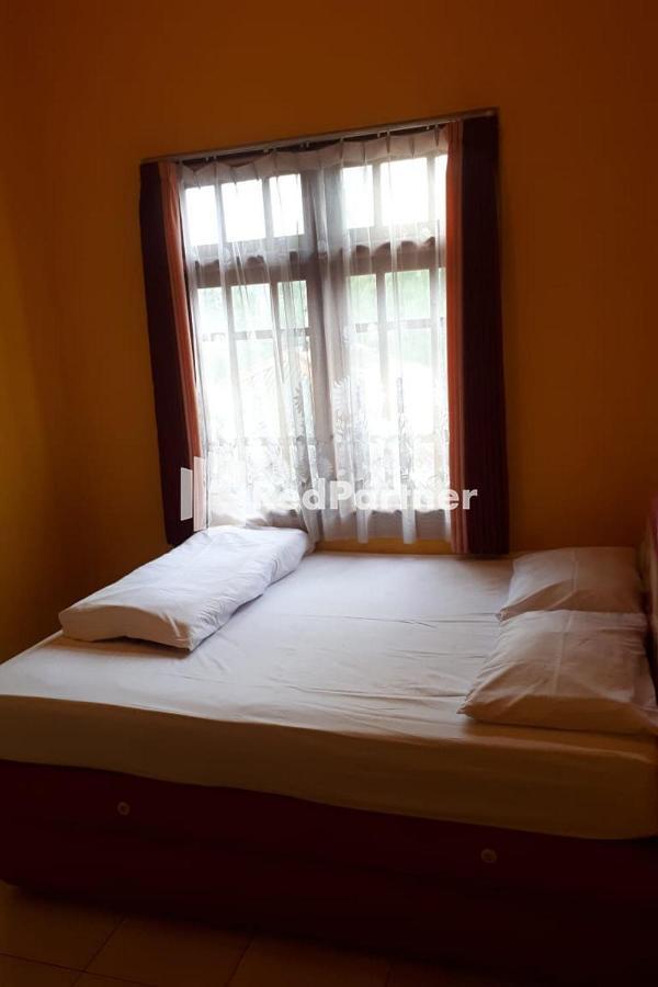 Bromo Indah Lestari Homestay Mitra Reddoorz Pasuruan Eksteriør billede