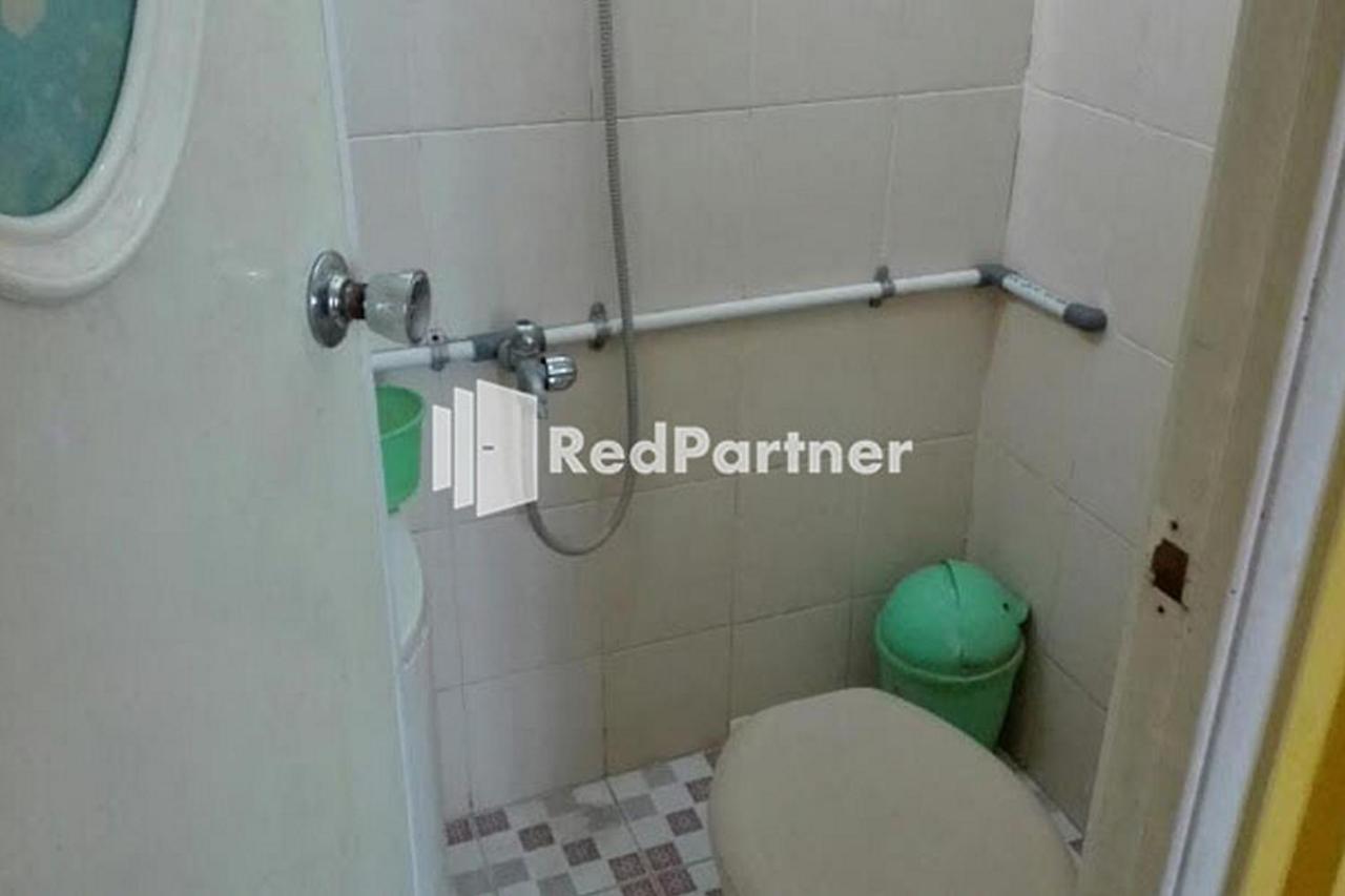 Bromo Indah Lestari Homestay Mitra Reddoorz Pasuruan Eksteriør billede